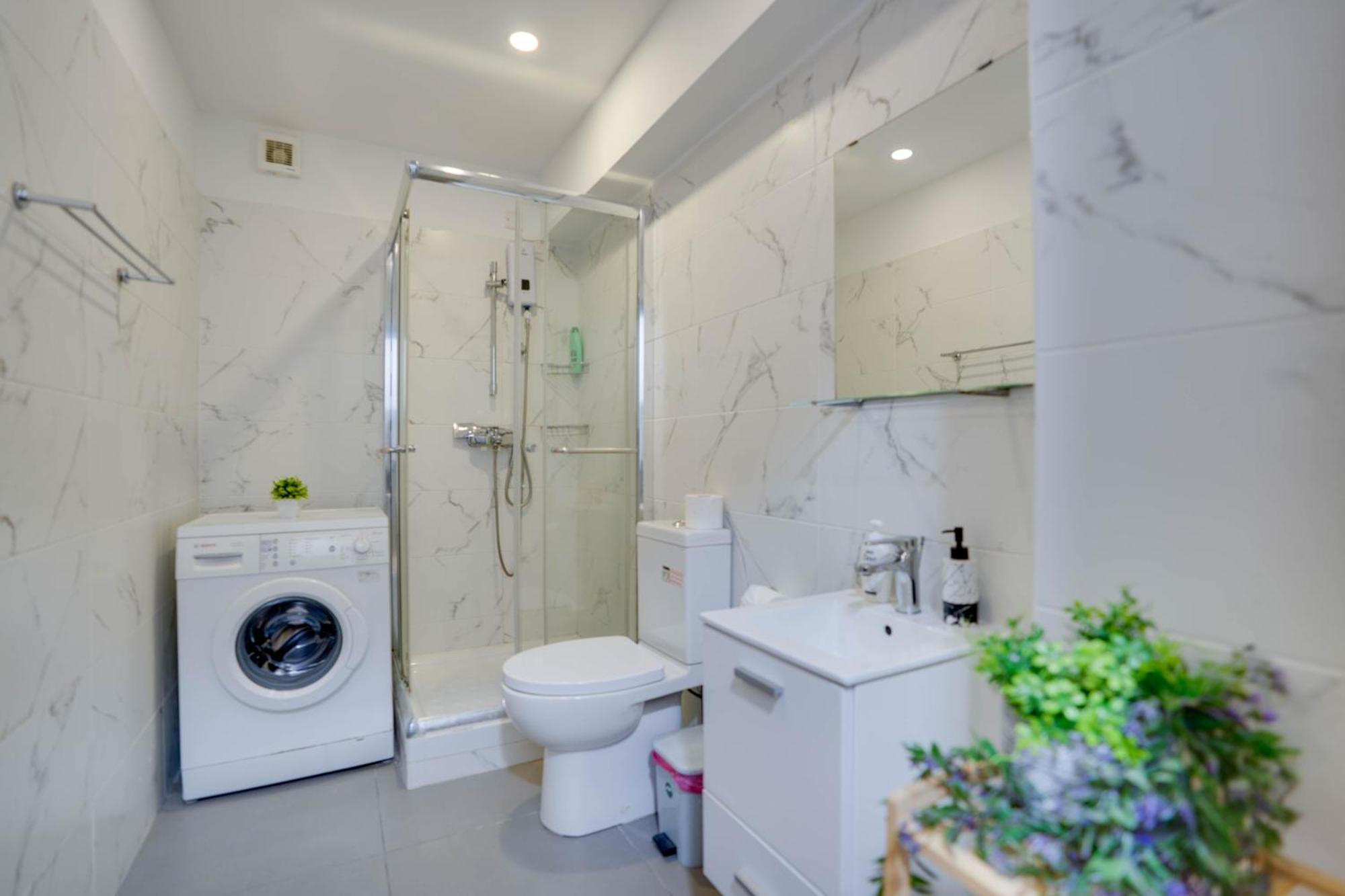 Atlantis Apartments 50M From Makenzy Seafront Lárnaka Kültér fotó