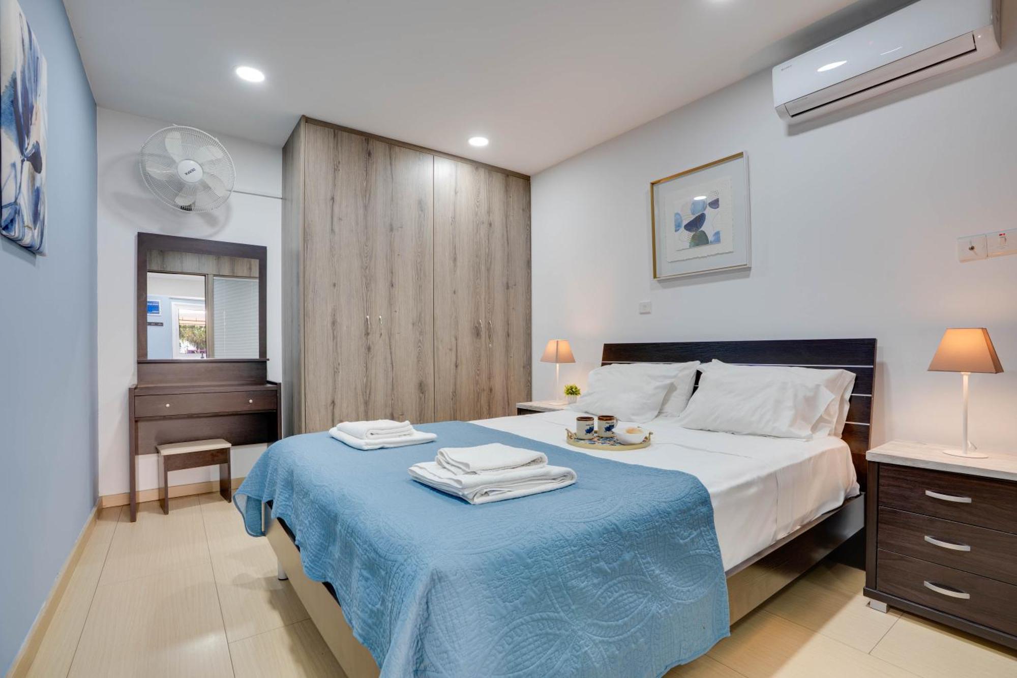 Atlantis Apartments 50M From Makenzy Seafront Lárnaka Kültér fotó