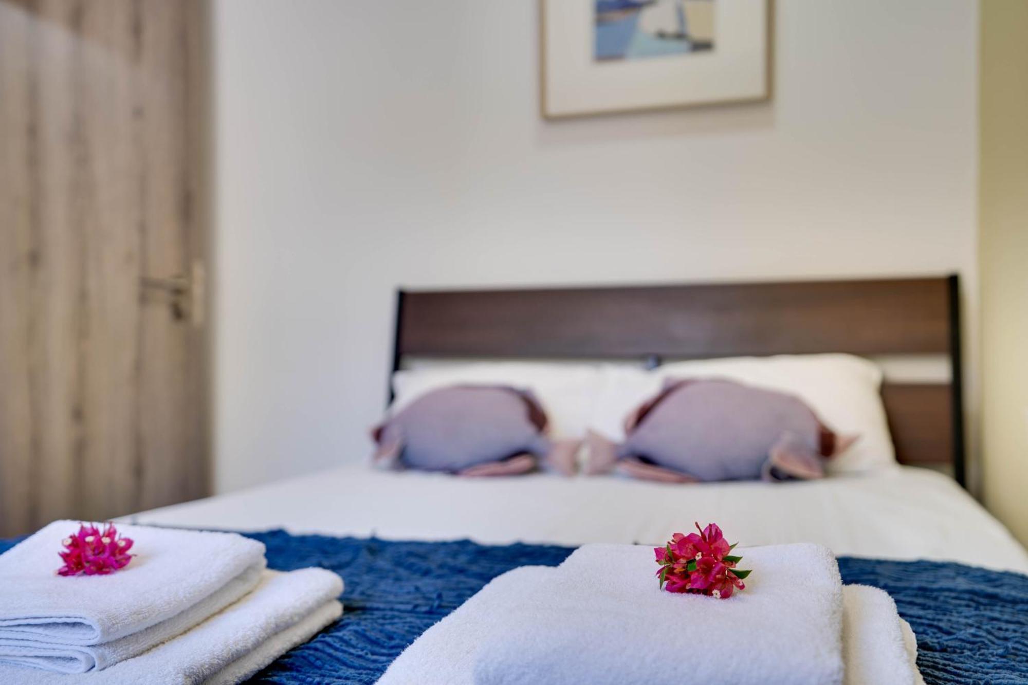 Atlantis Apartments 50M From Makenzy Seafront Lárnaka Kültér fotó