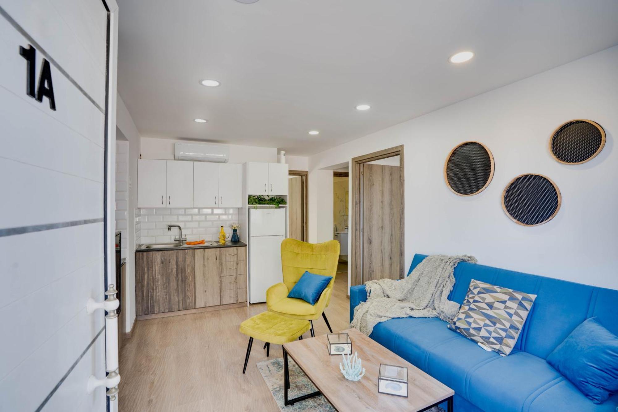 Atlantis Apartments 50M From Makenzy Seafront Lárnaka Kültér fotó