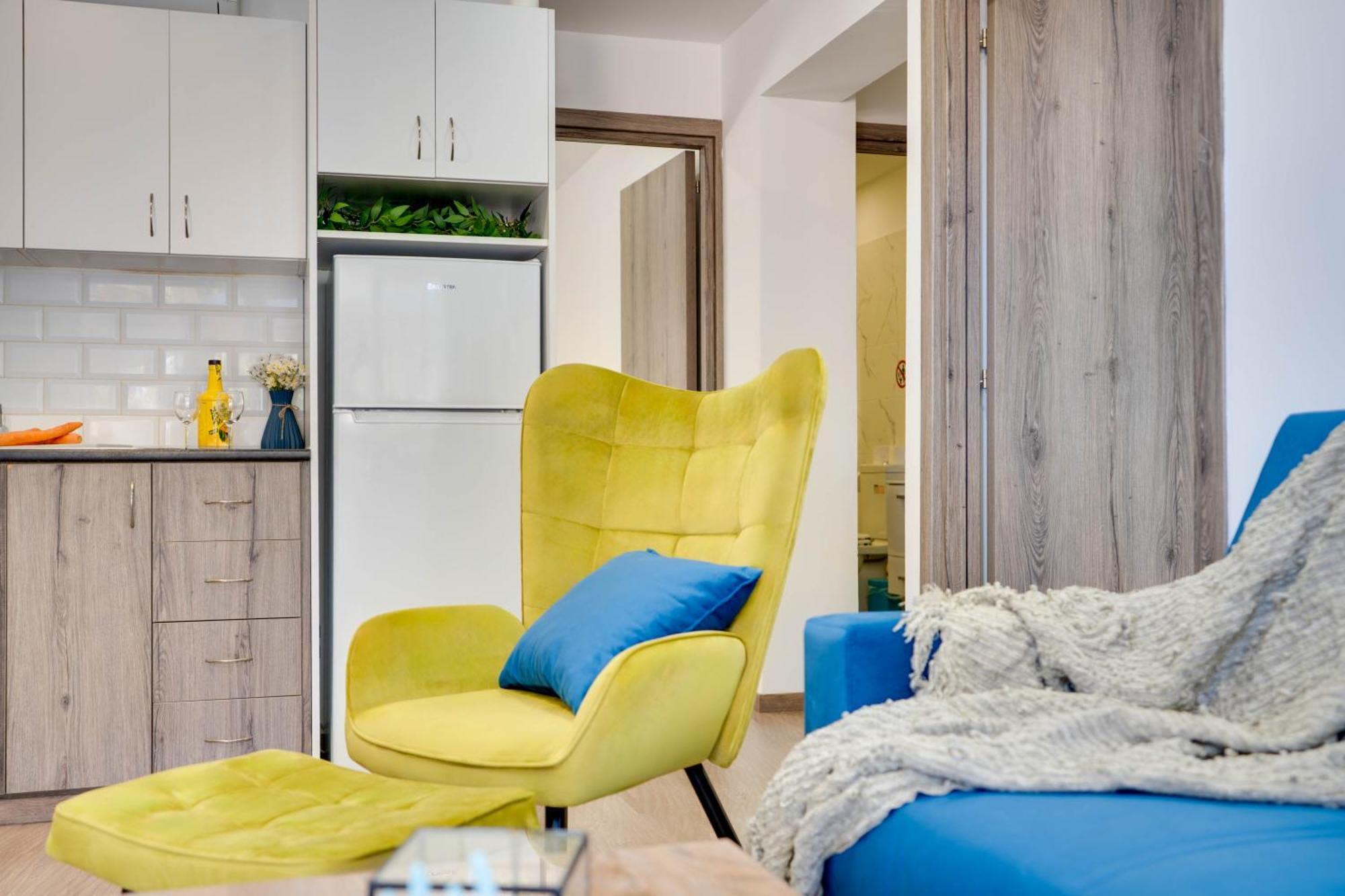 Atlantis Apartments 50M From Makenzy Seafront Lárnaka Kültér fotó