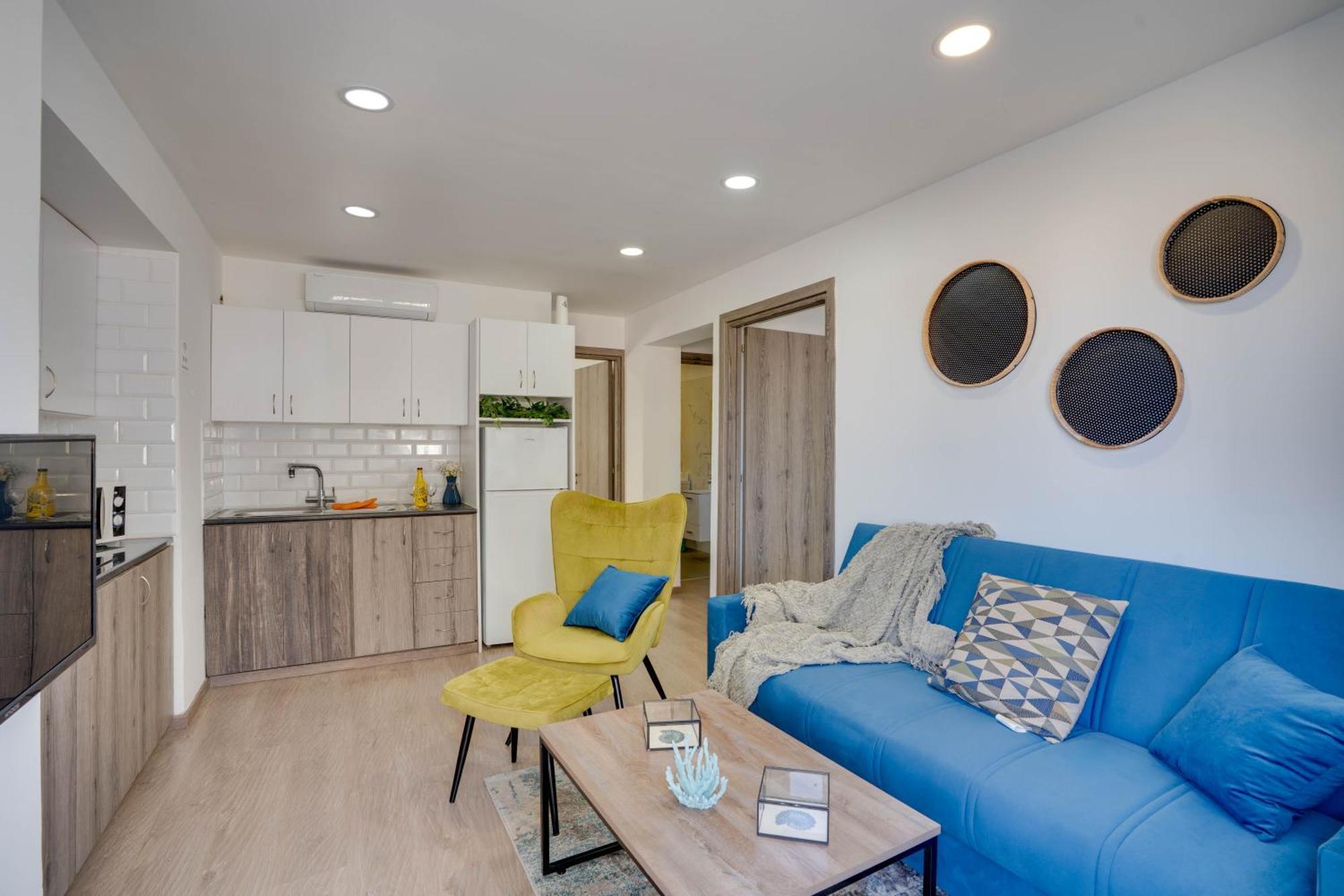 Atlantis Apartments 50M From Makenzy Seafront Lárnaka Kültér fotó